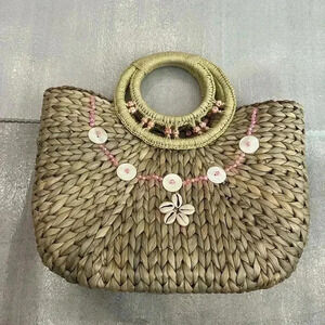 Vintage A.Giannetti Corn Husk and Shell  Embellished handbag